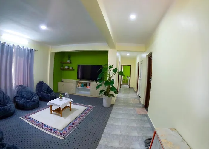 Everestairbnb 3bhk Family In Budhanilkantha Apartment